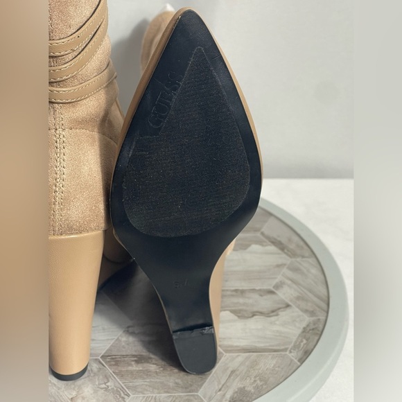 GUESS Acora Wedge Ankle Boots Light Natural 6M Pointed Toe Stretch Pull-On - Picture 6 of 10